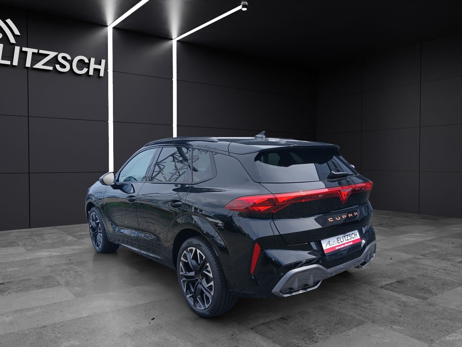 Fahrzeugabbildung CUPRA Terramar 1.5 e-Hybrid MATRIX Sennheiser