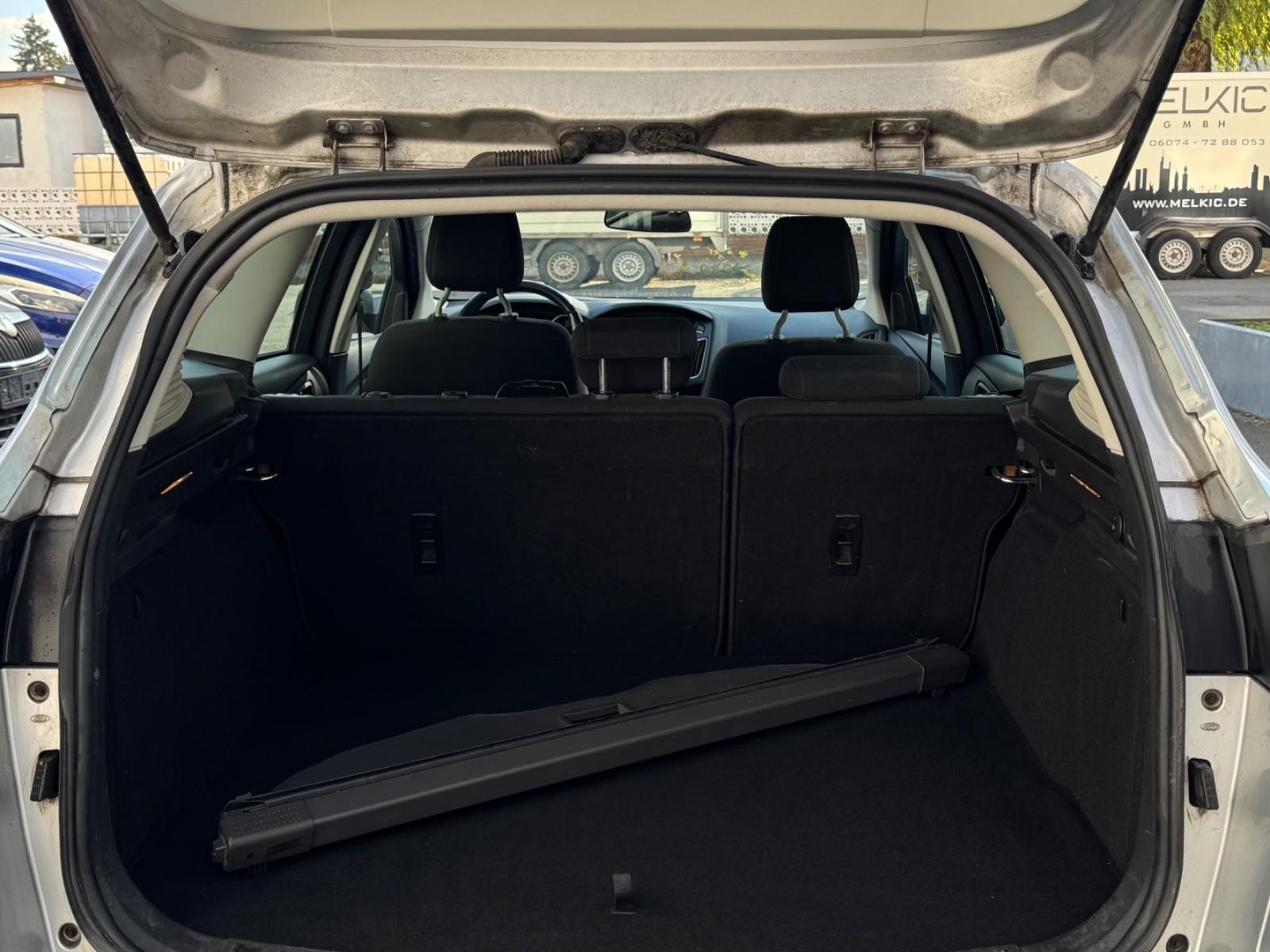 Ford Focus 2015 — photo 8