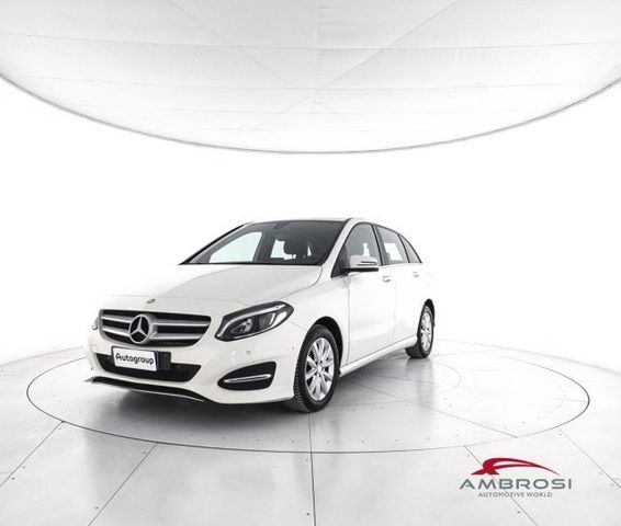 Mercedes-Benz MERCEDES-BENZ CLA sse B 200 CDI Business