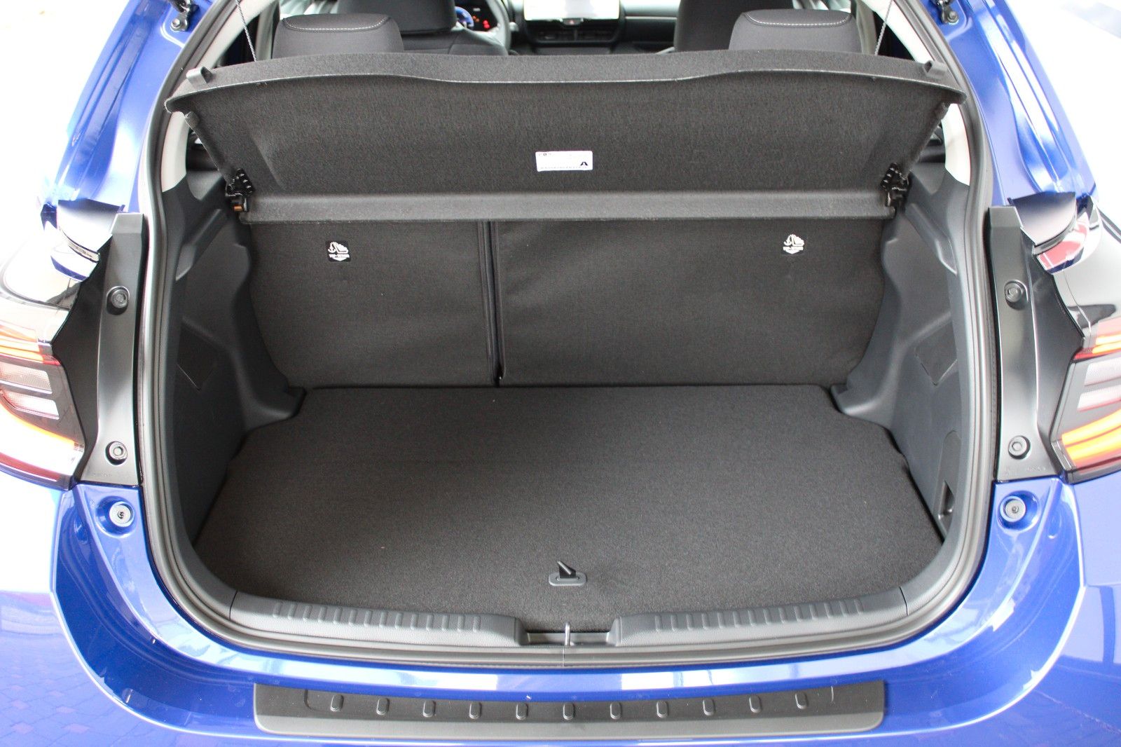 Fahrzeugabbildung Toyota Yaris 1.5 Hybrid Teamplayer + Comfort-Paket
