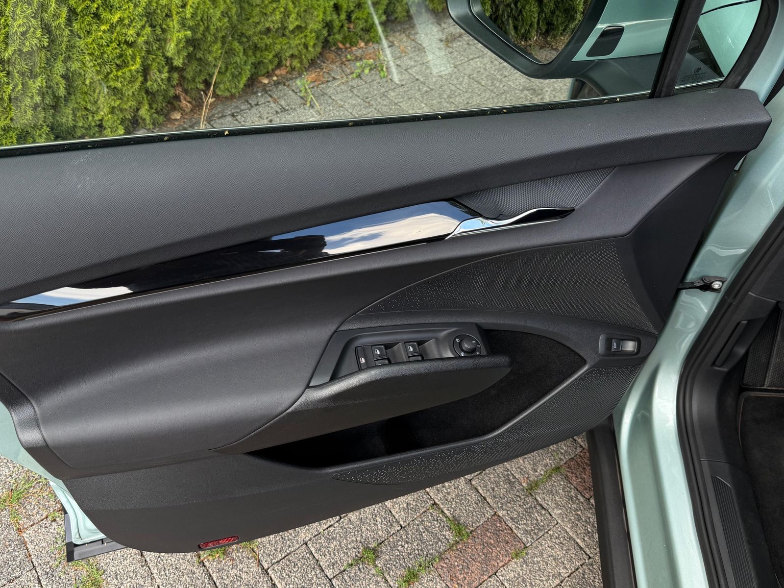 Fahrzeugabbildung SKODA Enyaq 80 x Suite CCS+MATRIX+KAM+AHK+LEDER+SPORT