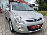 Hyundai i20 Hyundai 1.4 Comfort*Automatik*Klima*PDC* - Hyundai i20: 1.4