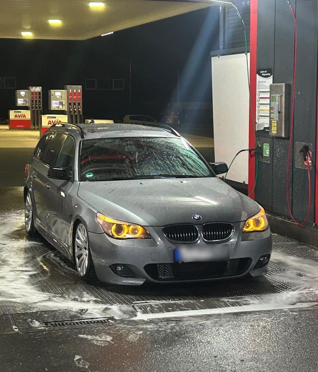 BMW 530