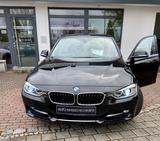 BMW 328i xDrive - - schwarze BMW 328