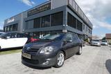 Toyota Auris Club Sehr Gute Austattung - gebrauchte Toyota Auris aus dem Jahr 2011