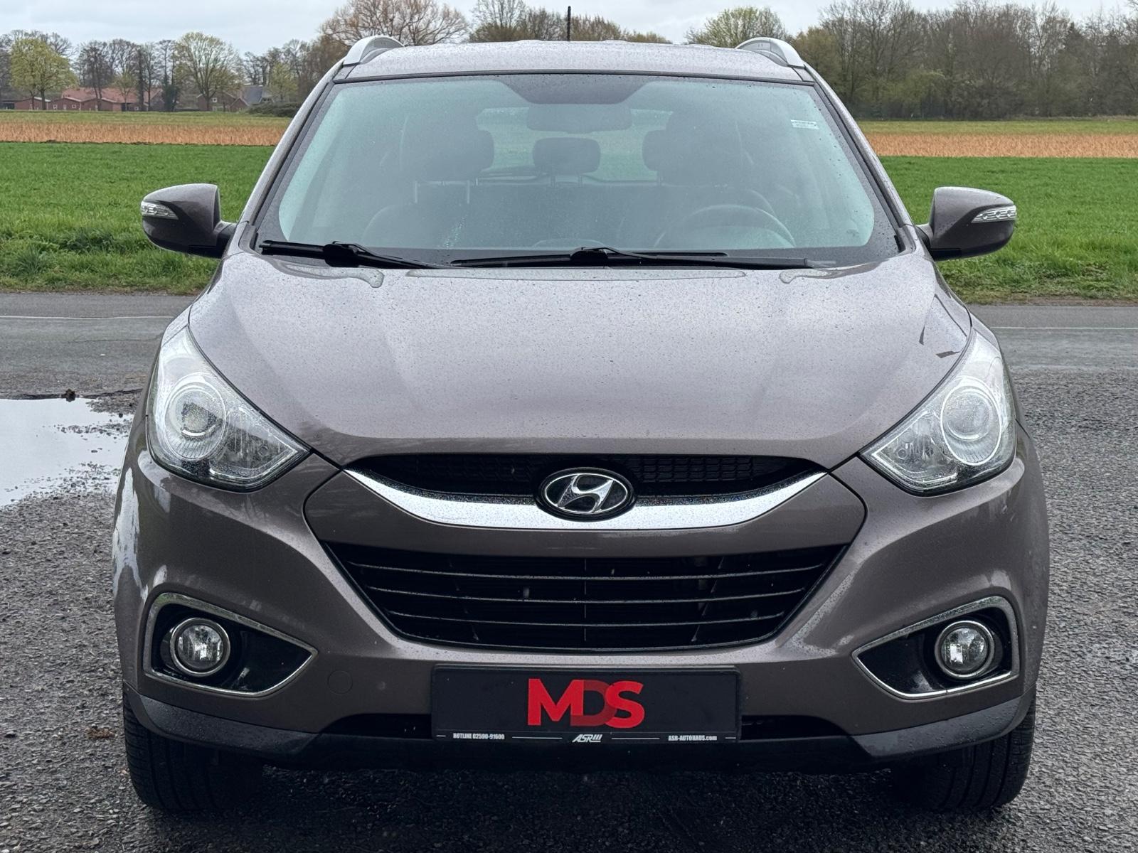 Hyundai ix35 Premium AWD*Kamera*AHK*Sitz-HZ*KeyLess-Go*