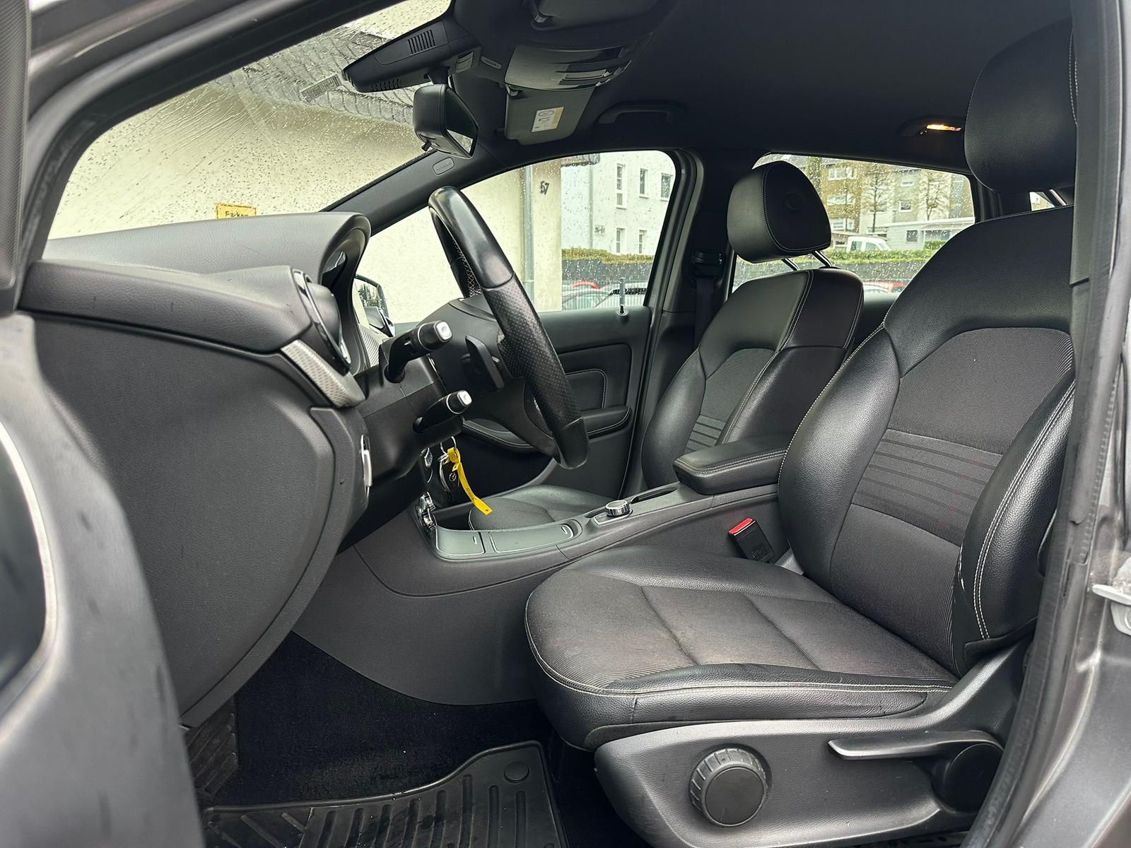 Mercedes-Benz B 180 *AUTOMATIK*KAMERA*NAVI*TEMP*LED*SHZ*LMF