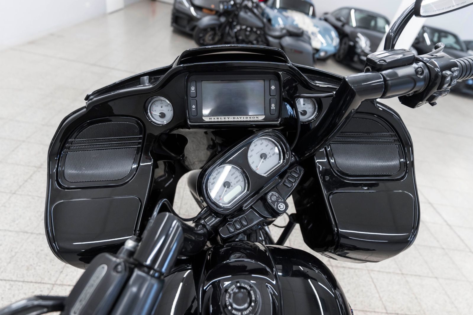 Fahrzeugabbildung Harley-Davidson FLTRXS ROAD GLIDE SPECIAL