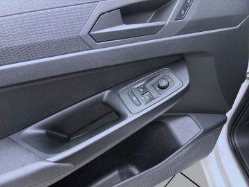 Volkswagen Caddy - 10