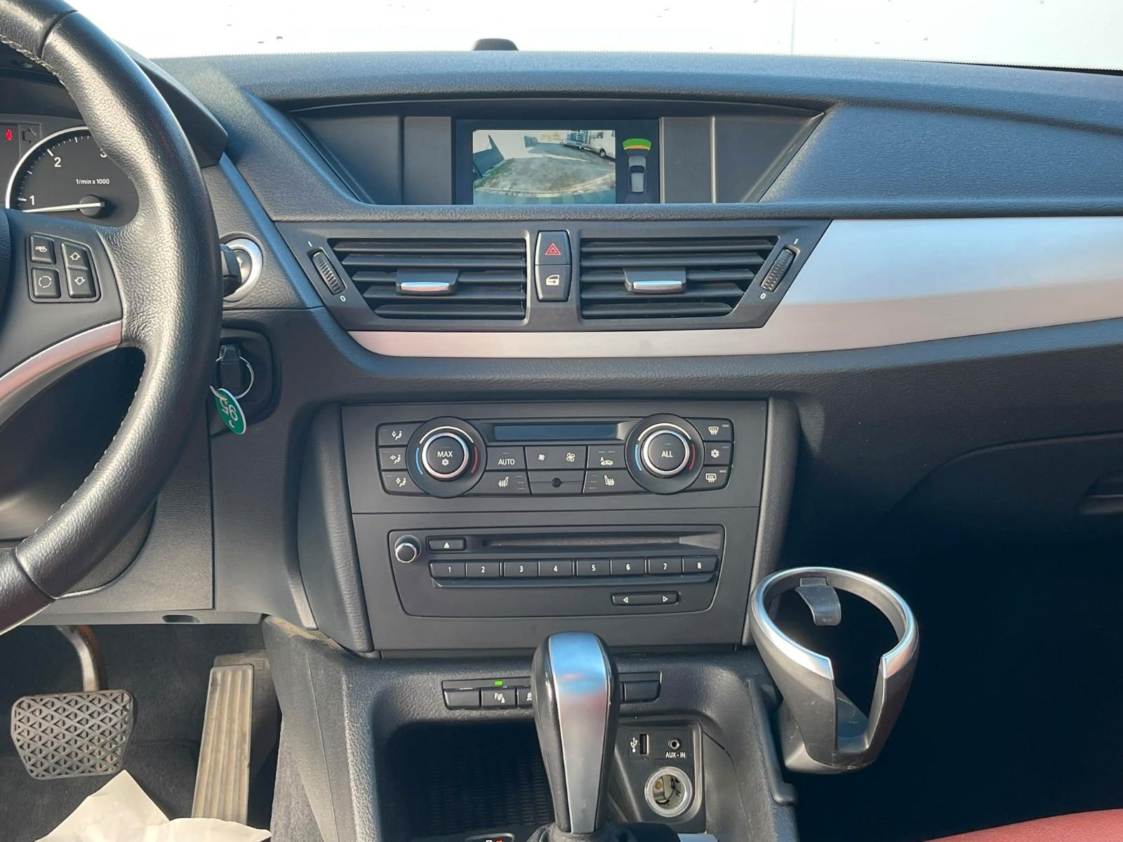 BMW X1 xDrive18d 143 ch xLine • 4x4 • Boîte auto • Toit pano • GPS • Radars AV/AR