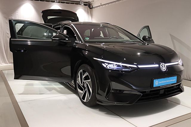 ID.7 Tourer Pro 86kWh AHK Winterr. EasyOpen Wärm