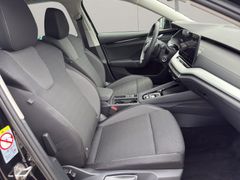 SKODA Combi 1.5 TSI mHEV_Selection_AHK_Frontscheibenh.