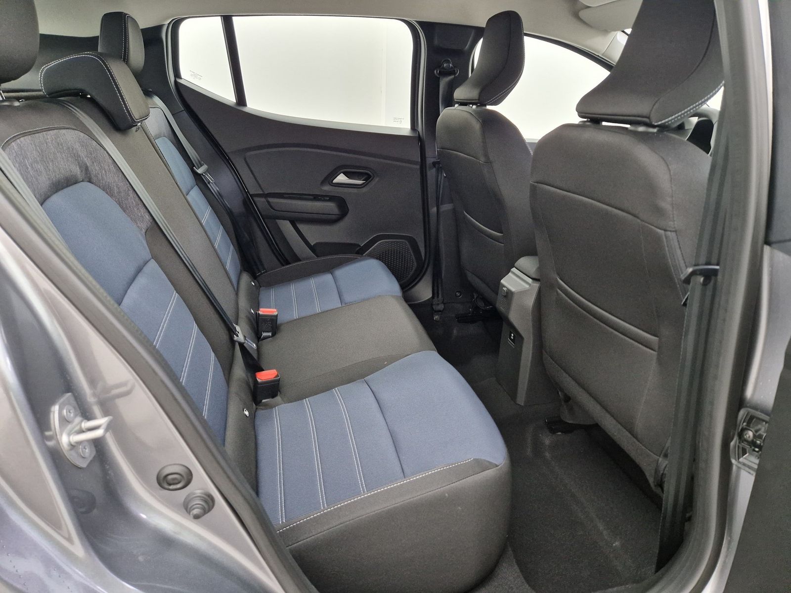 DACIA Sandero Eco-G 120 Expression Winter Benzin&Gas – Bild 11