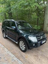 Mitsubishi Pajero 3,2 DI-D 4WD Instyle Automatik - gebrauchte Mitsubishi Pajero aus dem Jahr 2010