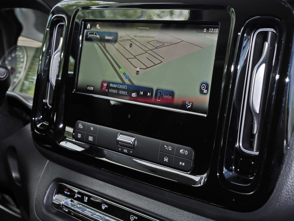 Mercedes-Benz VITO 116 TOURER NEUES MODELL AHK 2,5T NAVI KAM