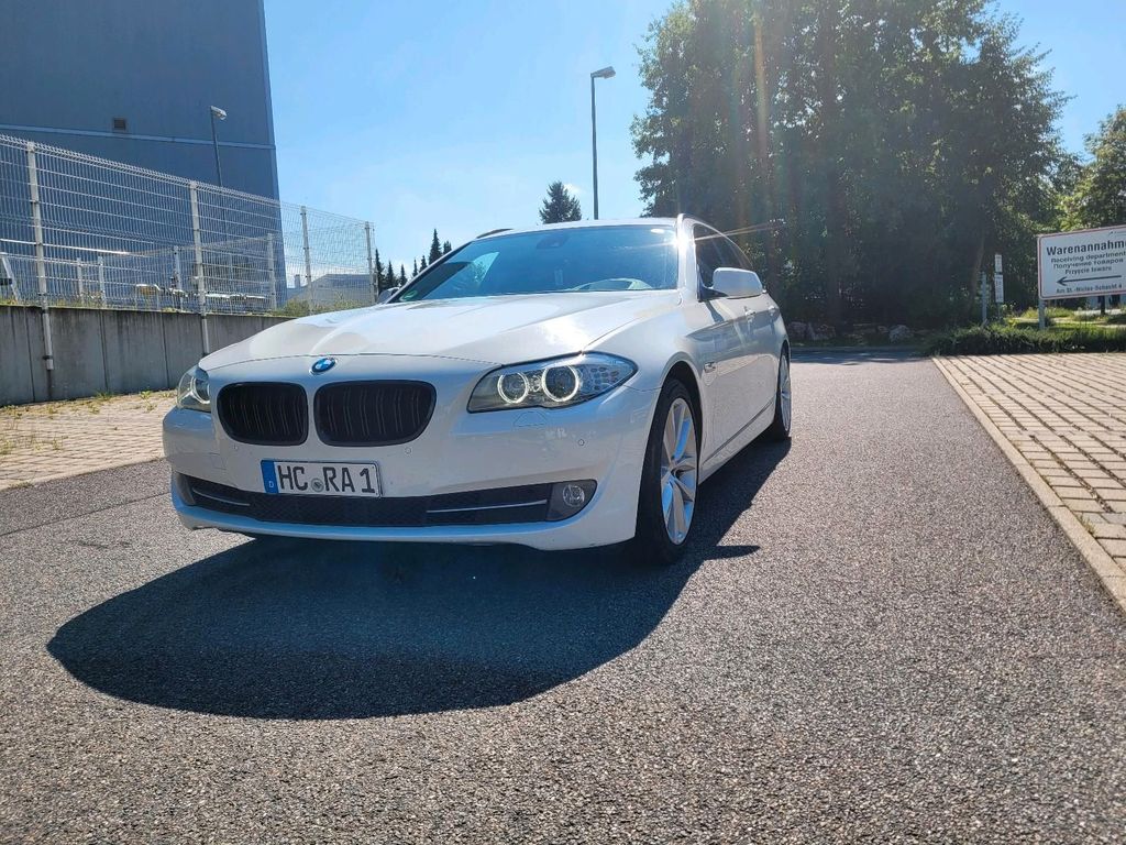 Image of BMW 520