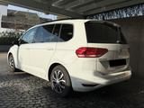 Volkswagen Touran 1.5 TSI DSG Comfortline OPF 7-Sitzer - VW Touran von privat