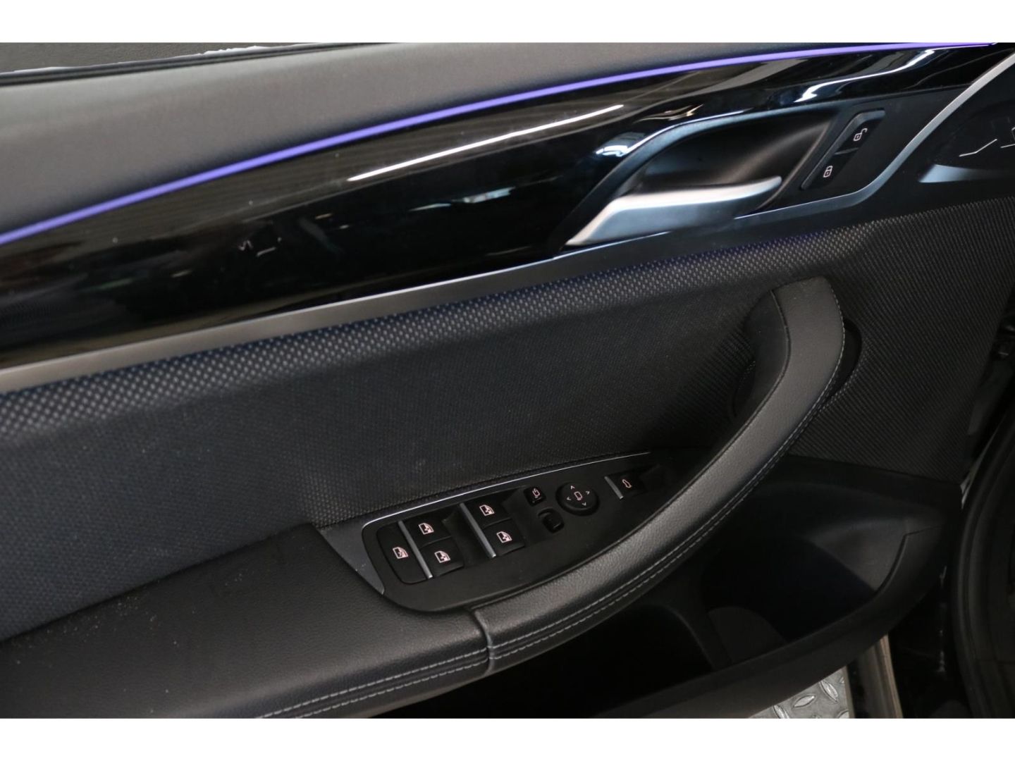 Fahrzeugabbildung BMW X3 xDrive 20 d xLine X-Line Navi el. Heckklappe