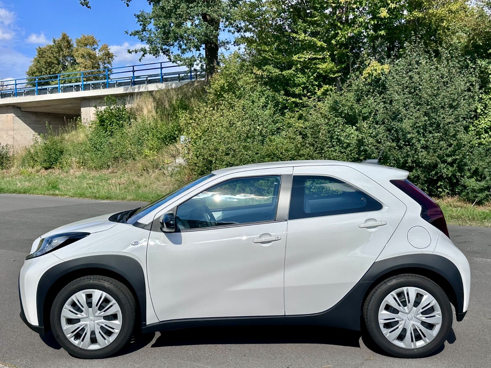 Toyota Aygo X Business Edition SHZ Navi Kamera imagem 3