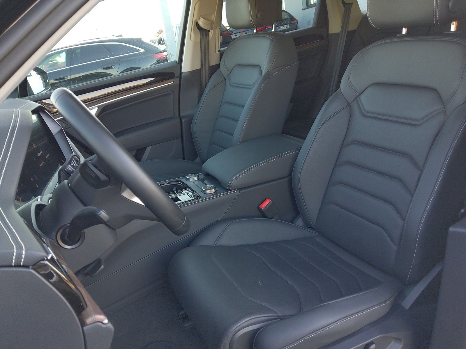 Volkswagen Touareg - Bild 12