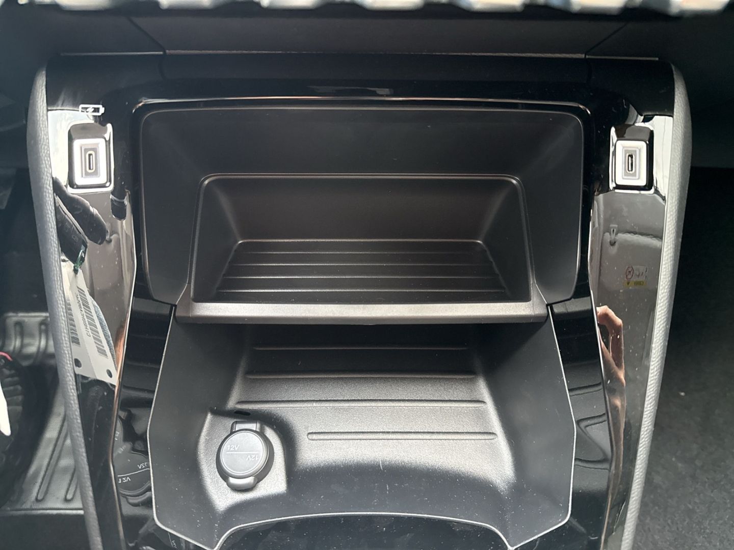 Peugeot 208 - Bild 24