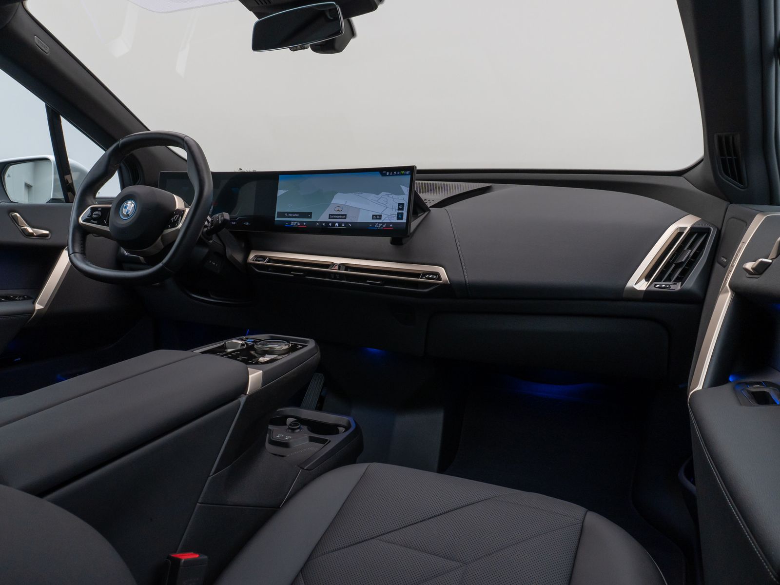 Fahrzeugabbildung BMW iX xD40 Sport SkyLounge 360°DAB H/K AHK 22Zoll