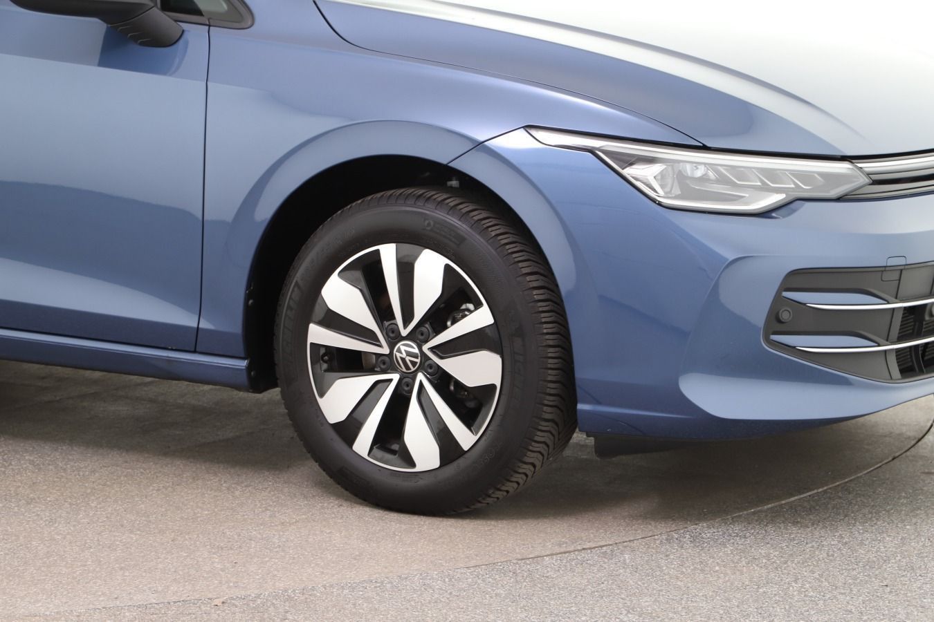 Volkswagen Golf - Bild 3
