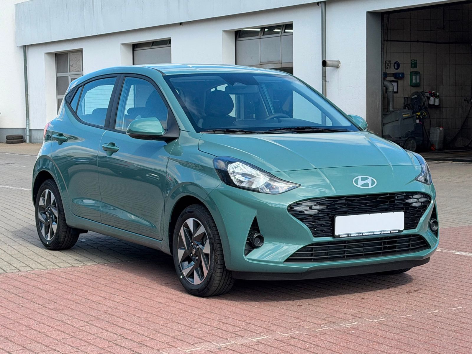 Fahrzeugabbildung Hyundai i10 1.0 Trend *Klima*Navi*CarPlay*PDC*RFKamera*