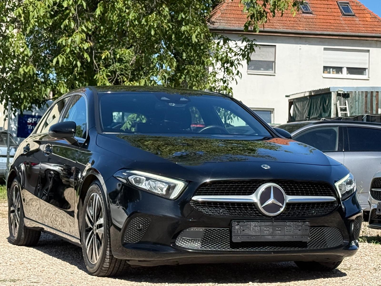 Mercedes-Benz A 180 LED/Kamera/Leder/Ambiente