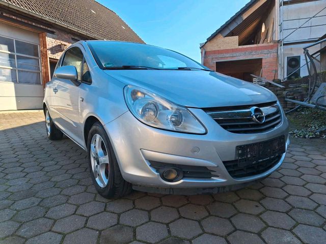 Opel Corsa D 1,2l 4Zylinder Tüv neu