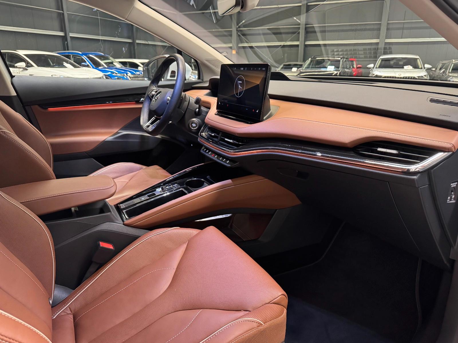 Skoda ENYAQ 80X ecoSUITE 195KW*HUD*AHK*360*MATRIX*WÄPU