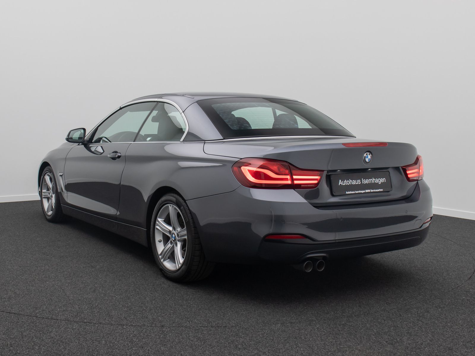 Fahrzeugabbildung BMW 420i Cabrio Sport Line DAB NaviPro Alarm Memory