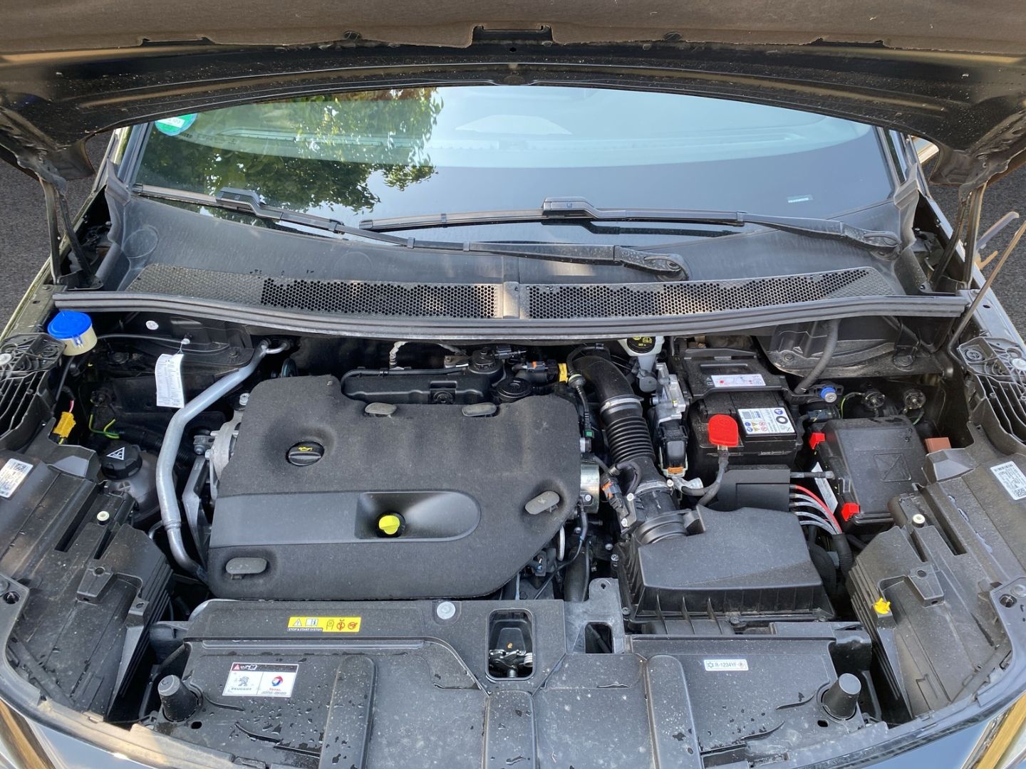 Fahrzeugabbildung Peugeot 5008 GT 2.0 BlueHDi 180 FAP EU6d 7-Sitzer