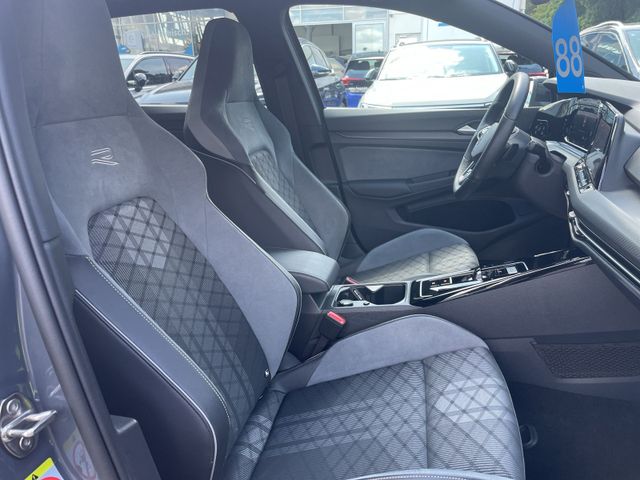 Golf Variant R-Line eTSi DSG Black Style Navi