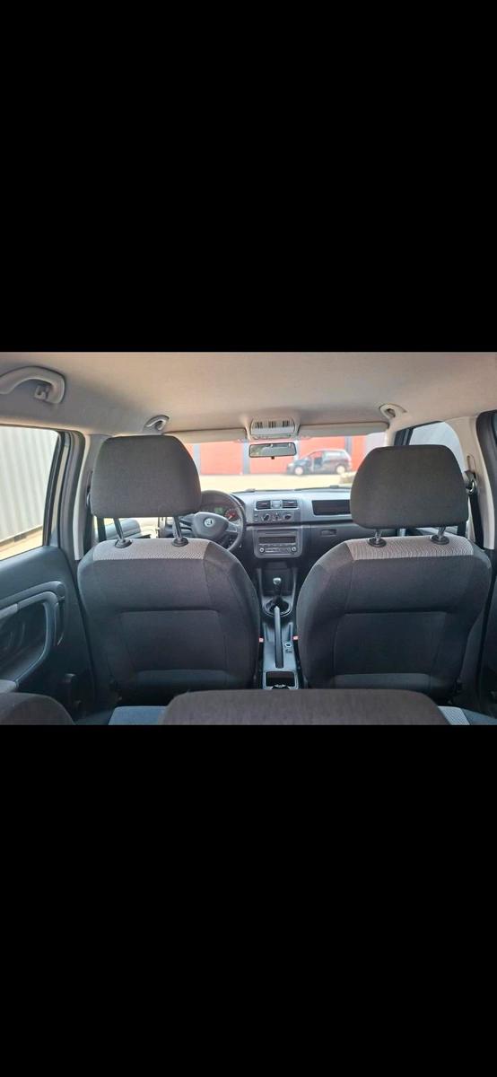 Skoda Fabia 2014 — photo 11