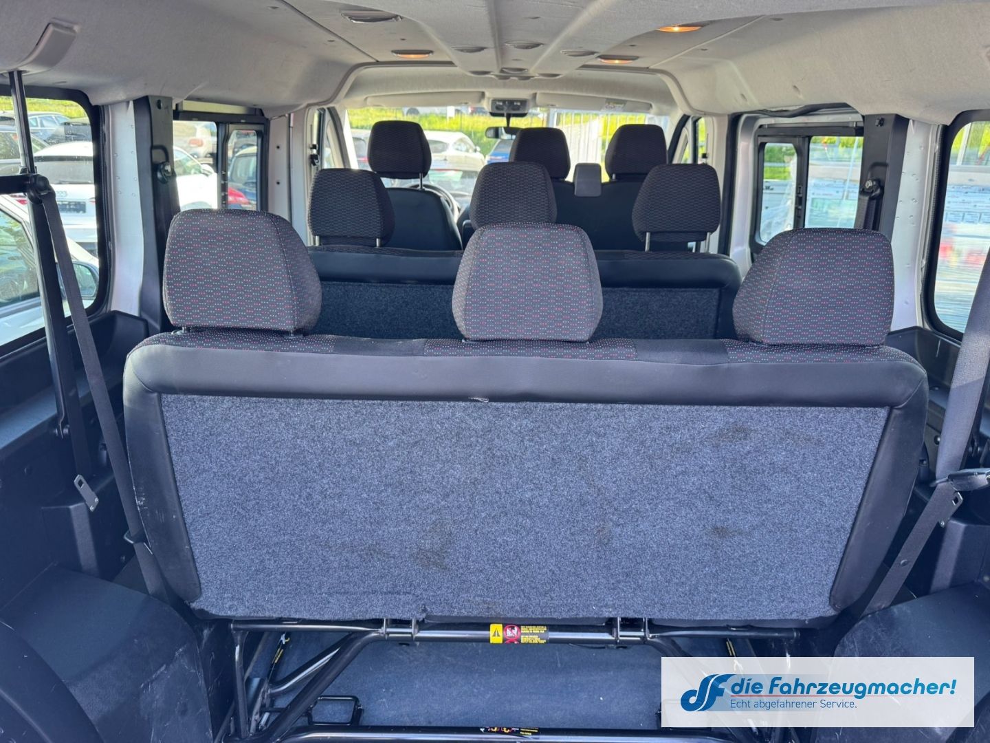 Fahrzeugabbildung Peugeot Boxer Kasten 330 L1H1 Pro BlueHDi 140 Stop&Start