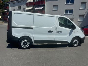 Renault Trafic - 2