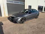 BMW 325i NAVI PDC M - gebrauchte BMW 325 aus dem Jahr 2009