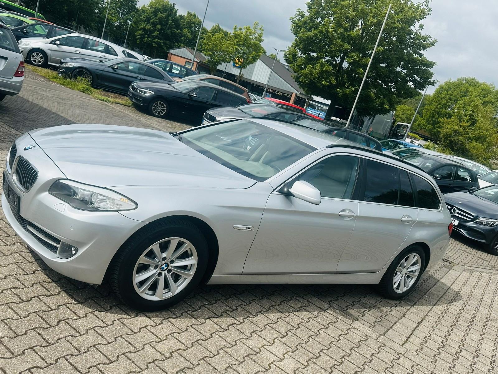BMW 530 D Touring*Sportpaket*Leder*Navi*Automatik*