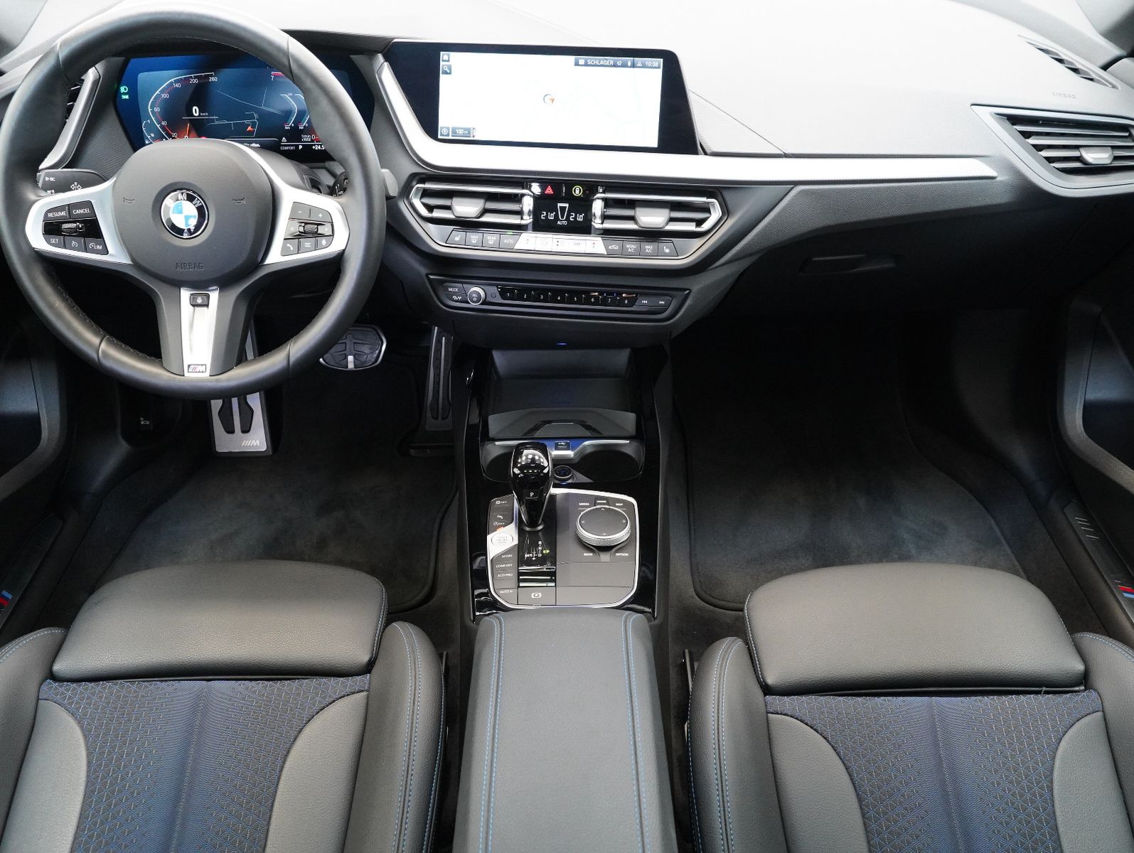 Fahrzeugabbildung BMW 218i Gran Coupé M Sport SHADOW/DAB/TRAVEL/PANO