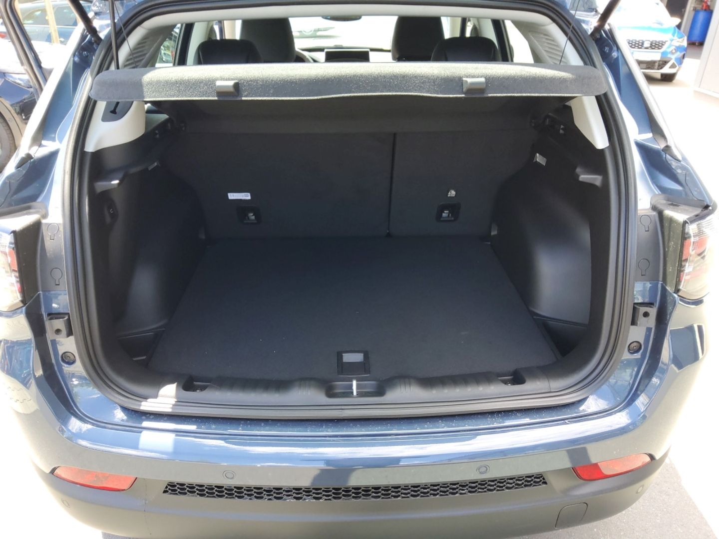 Fahrzeugabbildung Jeep Compass Altitude Kamera, Navi, SHZ, LHZ, Allwett