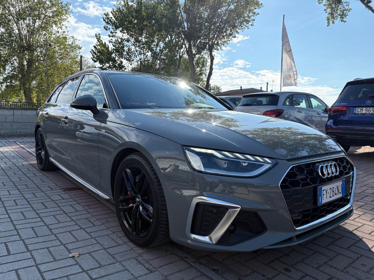 Audi A4 Avant 40 TDI quattro S tronic S-Line imagem 3