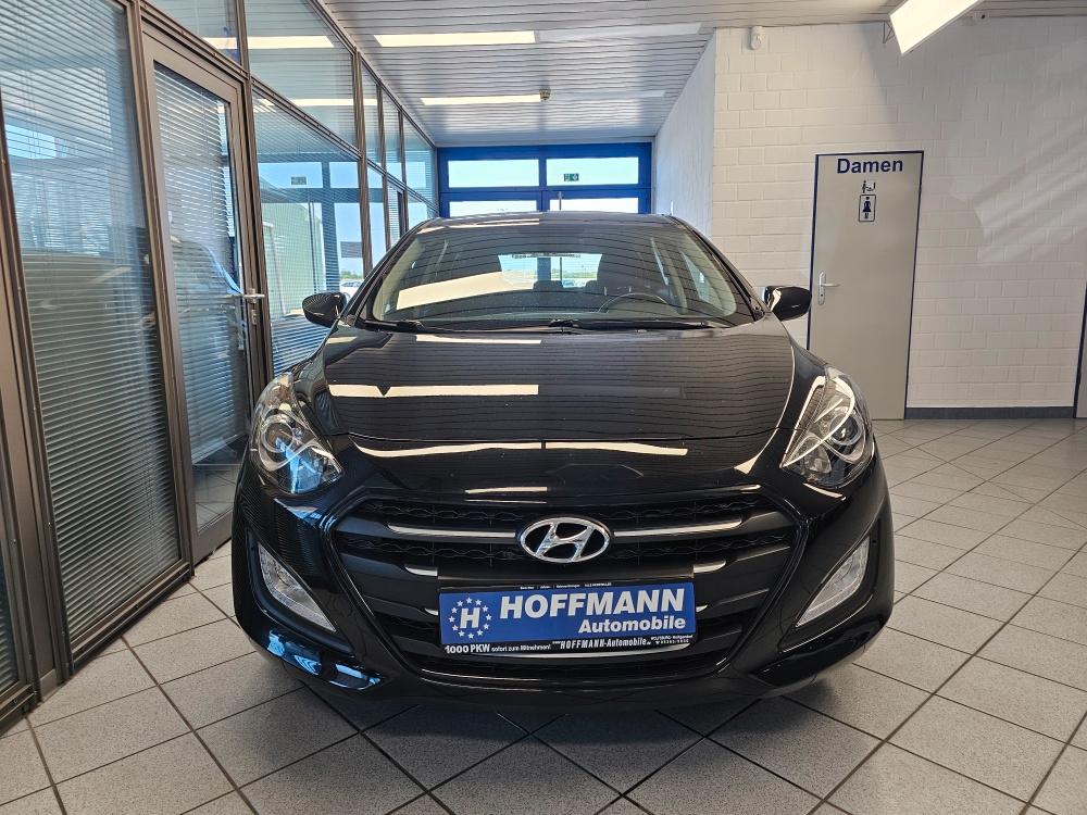 Hyundai i30 1.Hand,PDC,Klimaautomatik,Winterräder