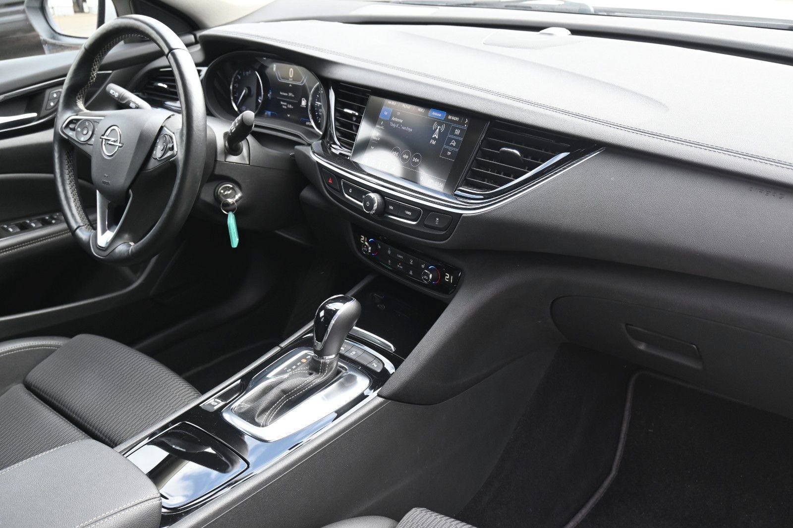 Fahrzeugabbildung Opel Insignia B Sports Tourer Innovation 4x4