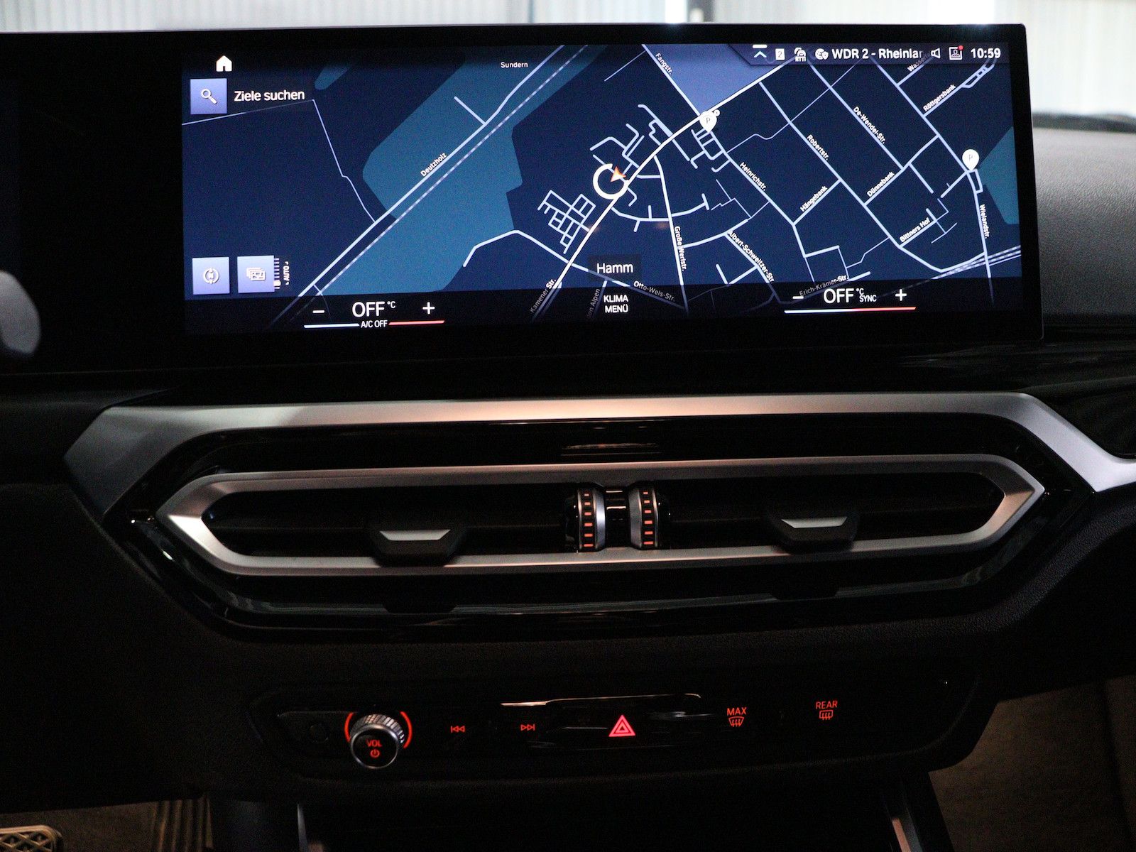 BMW 318d Touring SHADOW LEDER CURVED LED 3-ZONEN foto 23