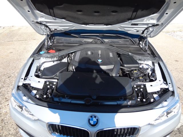 Fahrzeugabbildung BMW 320i Advantage/LED/Navi/84TKM/Automatik/