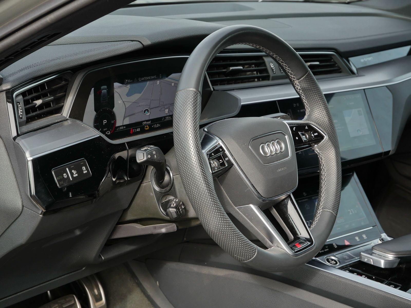 Audi Q8 e-tron - Bild 20