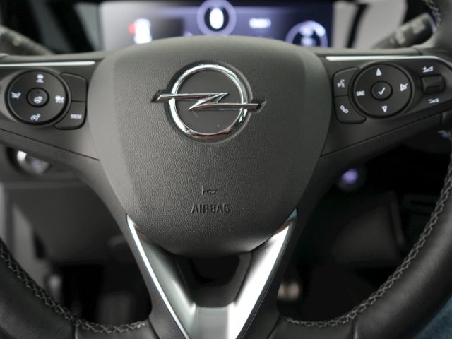 Mokka-e B ULTIMATE 50kWh AT+LED MATRIX+NAVI+RÜCK