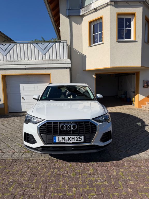 Image of Audi Q3