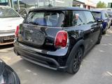 MINI Cooper Essential Trim Teil-Leder R.Cam Pano HUD - scheckheftgepflegte MINI Cooper E